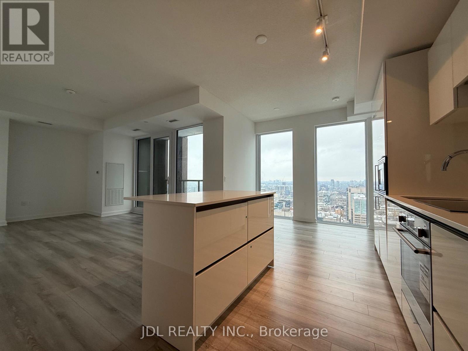 3709 - 238 Simcoe Street, Toronto, Ontario  M5T 3B9 - Photo 8 - C12706796