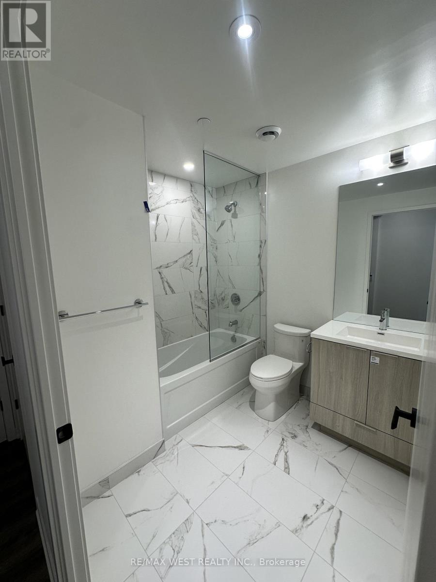 3212 - 8 INTERCHANGE WAY, Vaughan, Ontario