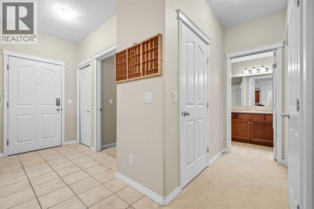 240, 30 Sierra Morena Landing Sw, Calgary, Alberta  T3H 5H2 - Photo 14 - A2260562