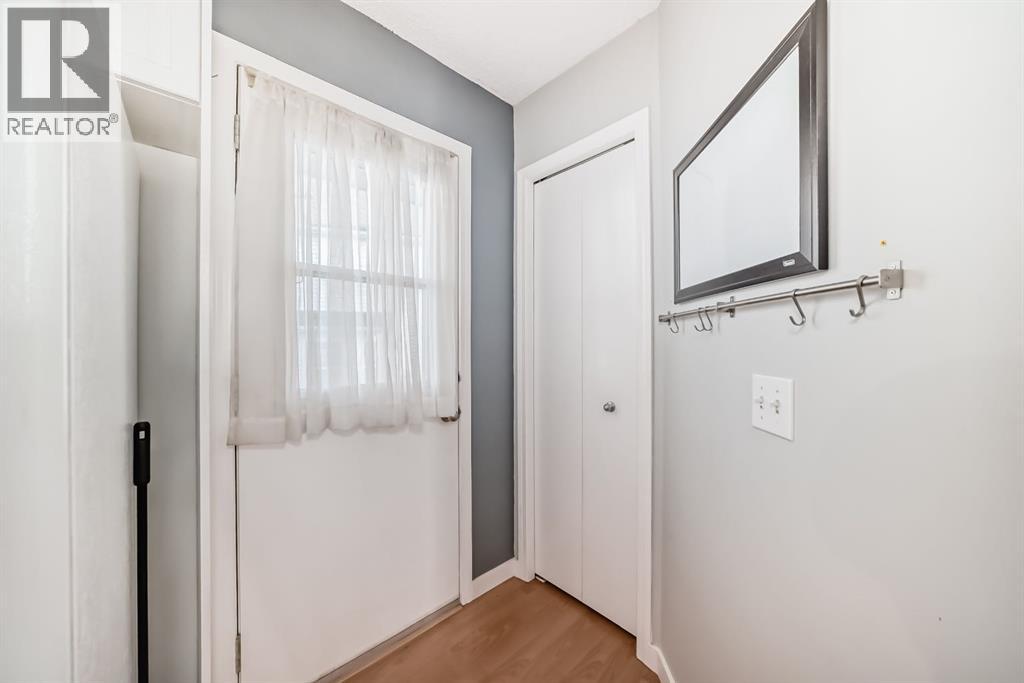 213 Prestwick Circle Se, Calgary, Alberta  T2X 3X9 - Photo 13 - A2278896