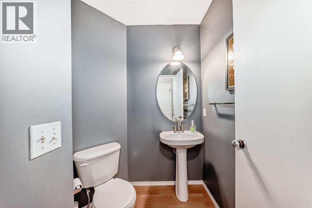 213 Prestwick Circle Se, Calgary, Alberta  T2X 3X9 - Photo 12 - A2278896