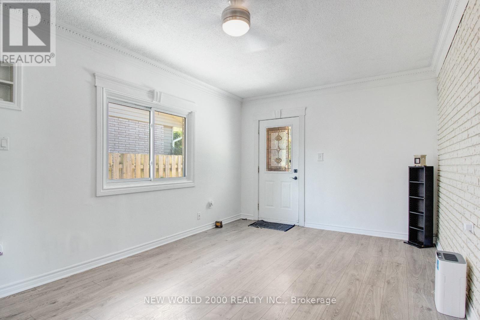 62 Champlain Avenue, Welland, Ontario  L3C 2L7 - Photo 35 - X12705798