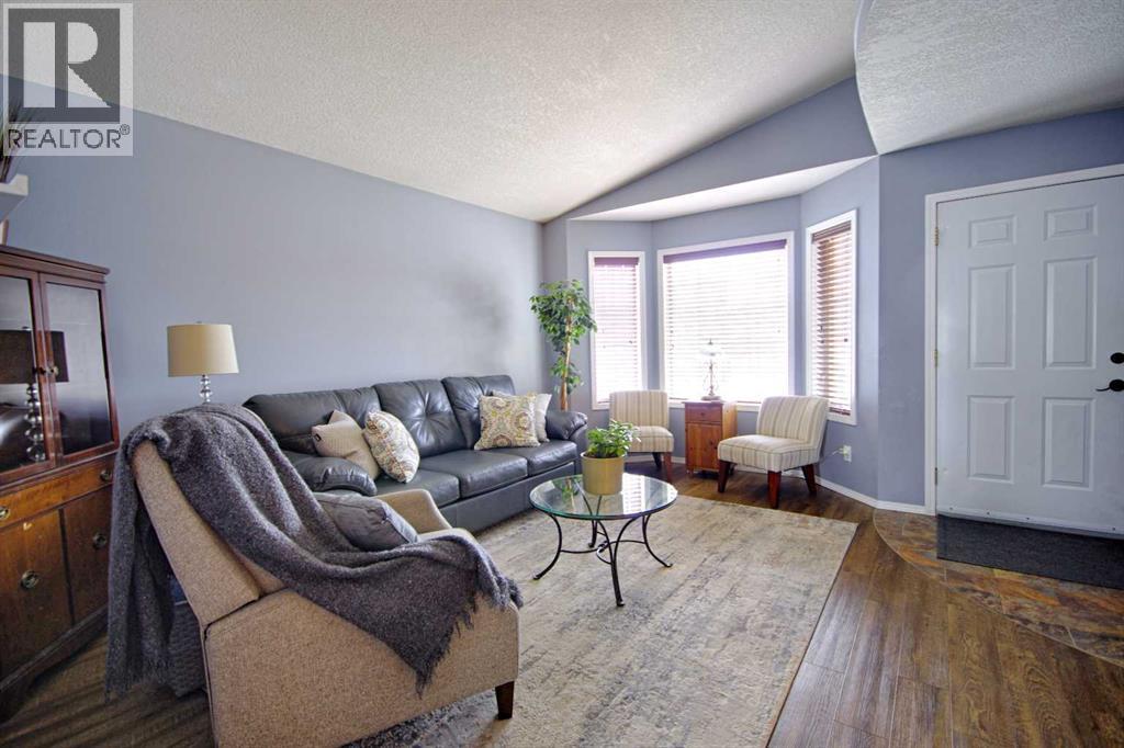 43 Chilcotin Way W, Lethbridge, Alberta  T1K 7L7 - Photo 3 - A2277934