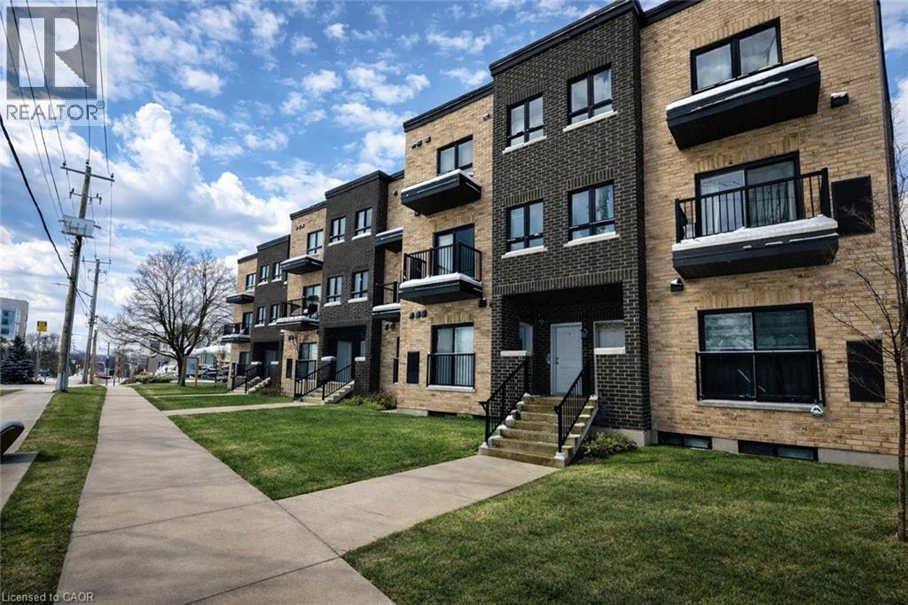 600 Victoria Street S Unit# 10, Kitchener, Ontario  N2M 0C3 - Photo 1 - 40799255