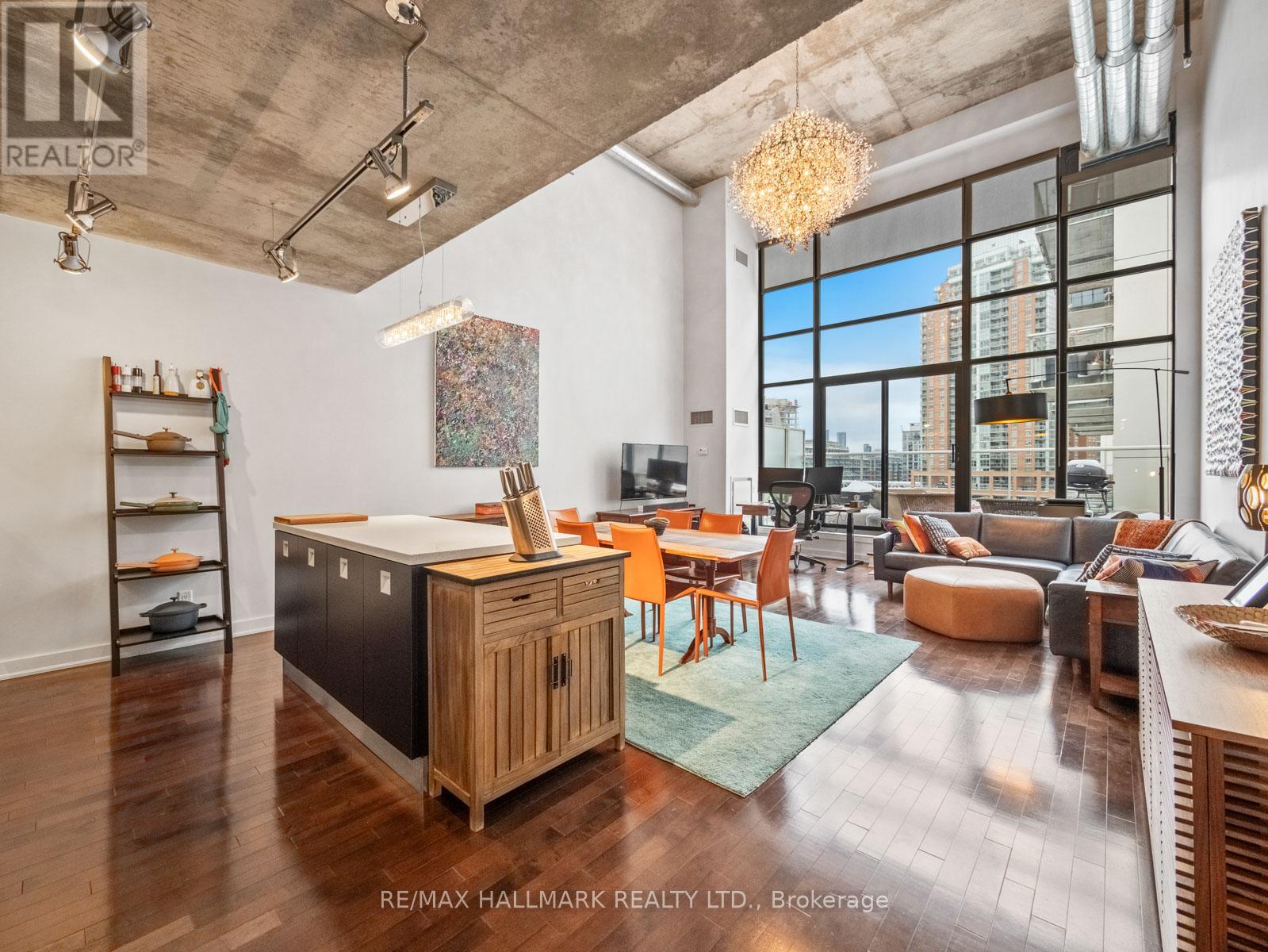 534 - 43 HANNA AVENUE, Toronto, Ontario