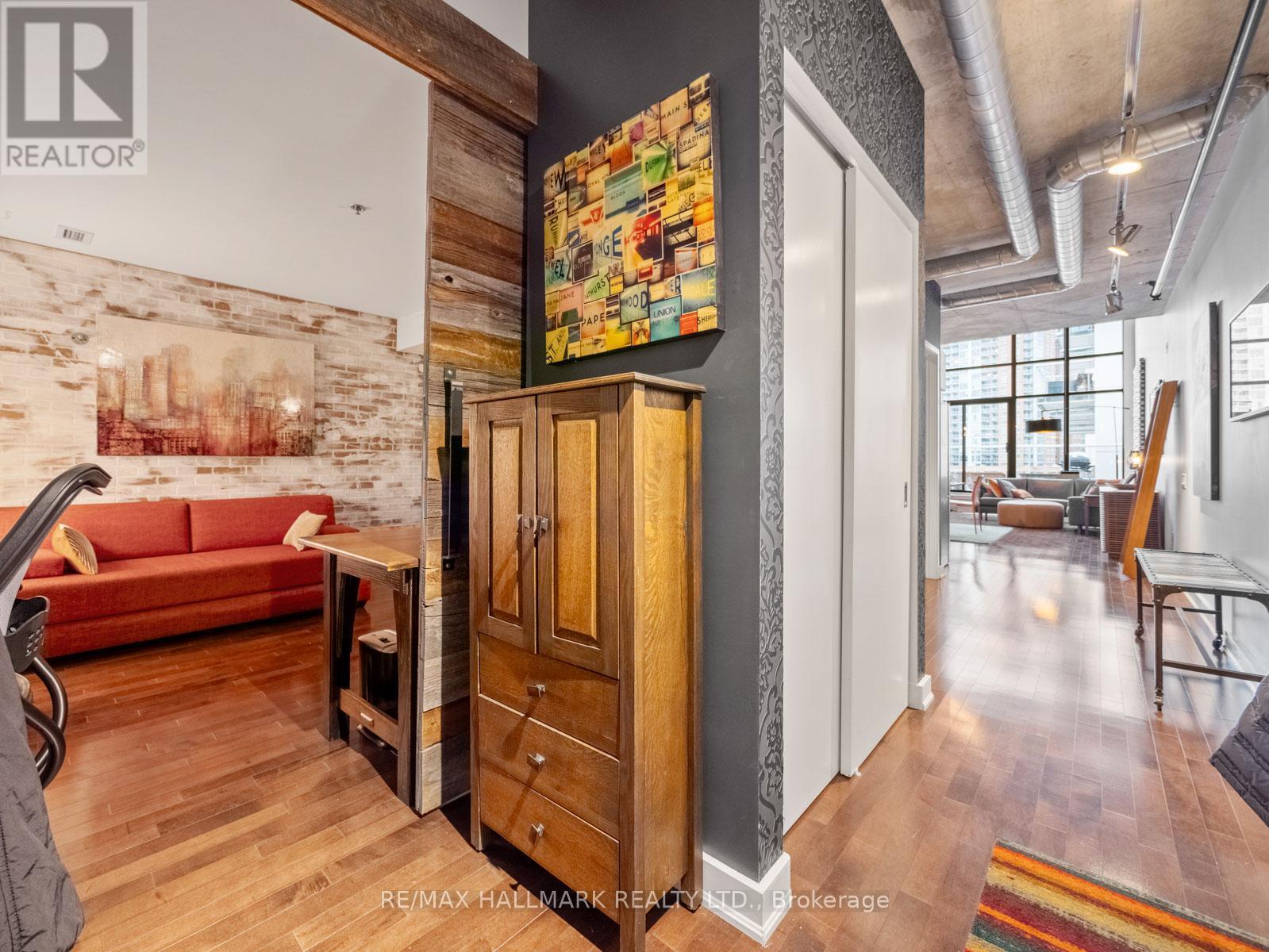 534 - 43 Hanna Avenue, Toronto, Ontario  M6K 1X6 - Photo 5 - C12706806