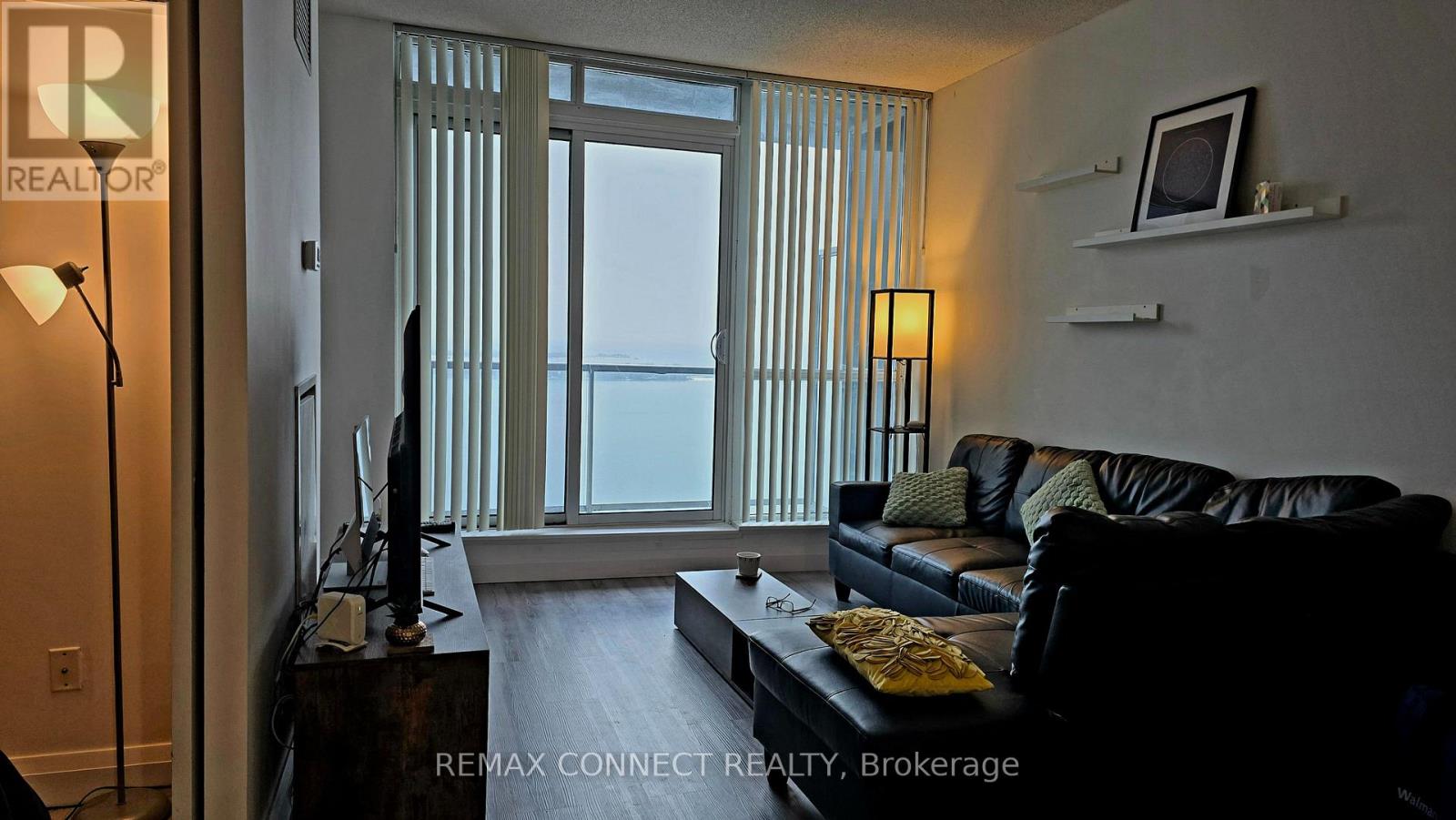 3303 - 208 Queens Quay W, Toronto, Ontario  M5J 2Y5 - Photo 2 - C12706830