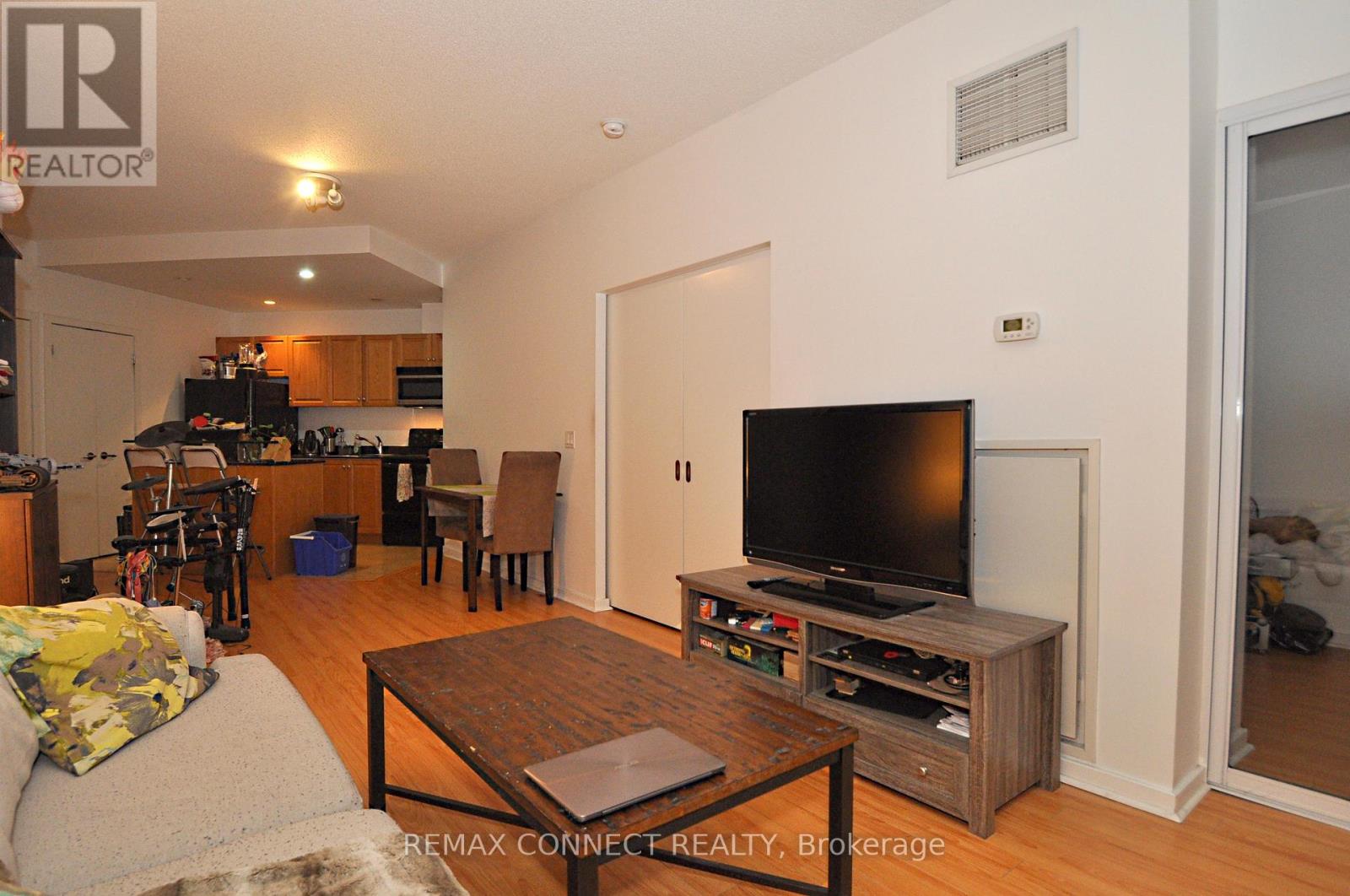 3303 - 208 Queens Quay W, Toronto, Ontario  M5J 2Y5 - Photo 4 - C12706830