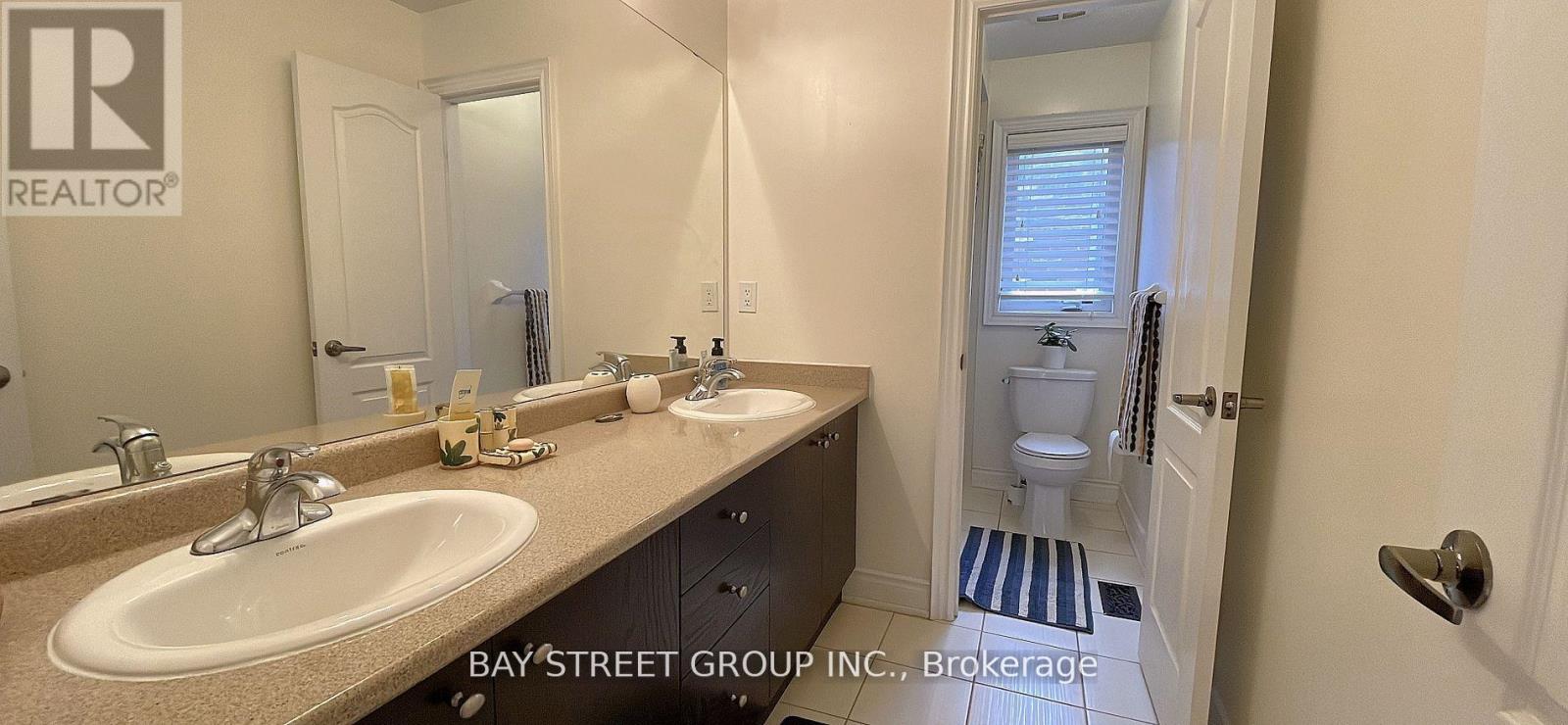 279 John Davis Gate, Whitchurch-Stouffville, Ontario  L4A 1T5 - Photo 11 - N12706814