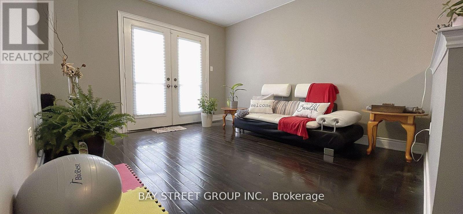 279 John Davis Gate, Whitchurch-Stouffville, Ontario  L4A 1T5 - Photo 6 - N12706814