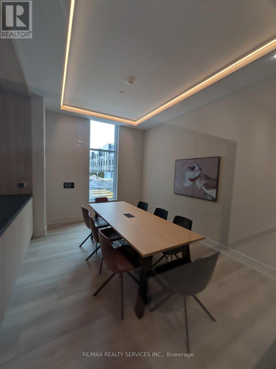 Th15 - 498 Plains Road E, Burlington, Ontario  L7T 0C9 - Photo 22 - W12706836