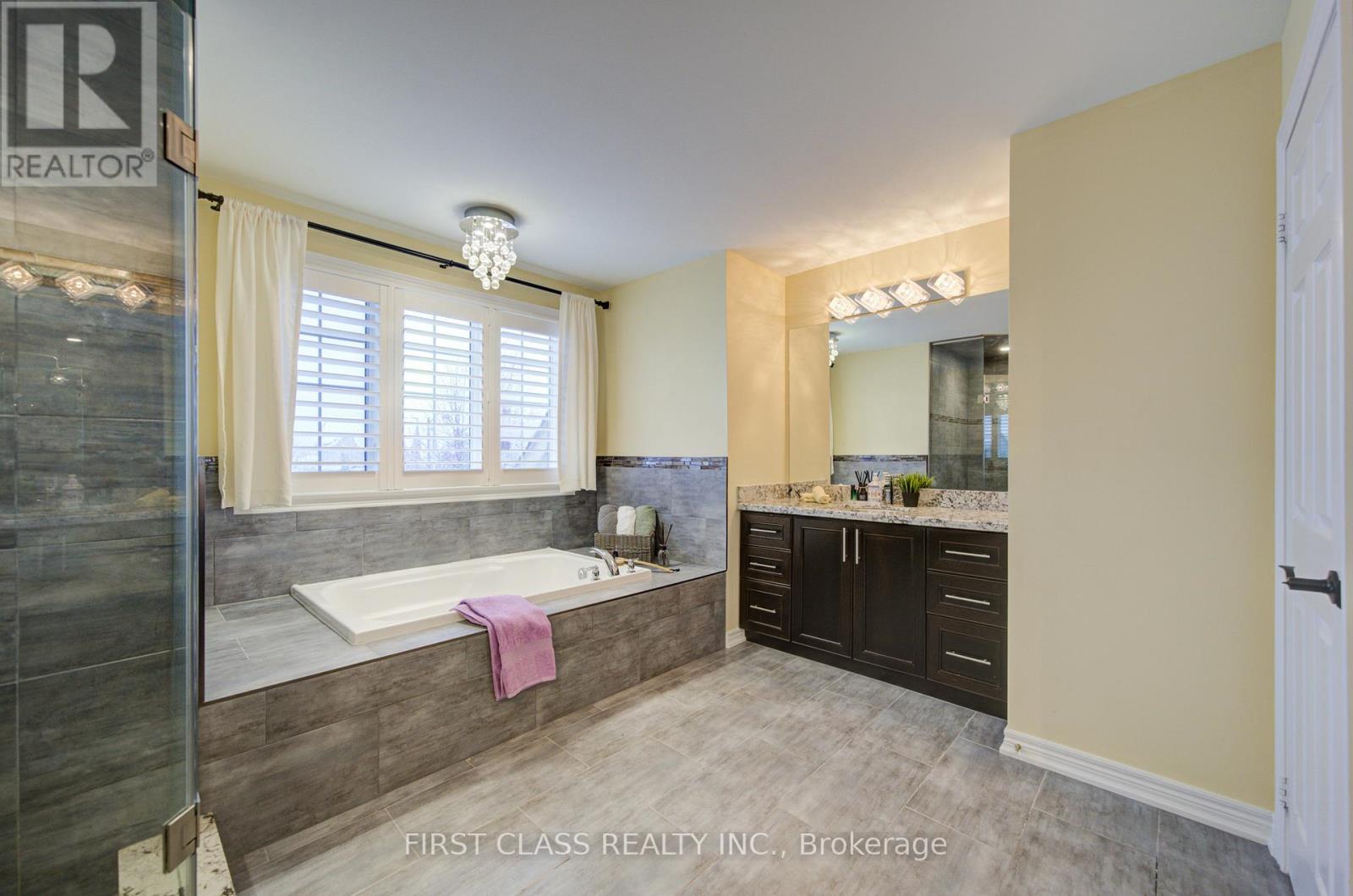 73 Glengordon Crescent, Markham, Ontario  L6C 0K1 - Photo 27 - N12706846