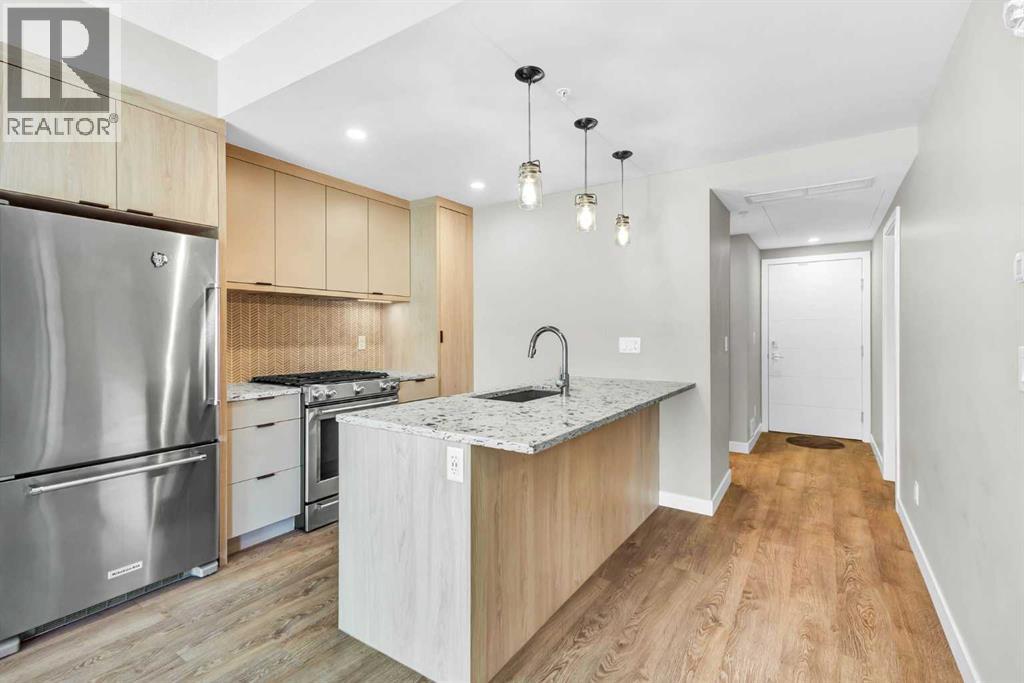 206, 3375 15 Street Sw, Calgary, Alberta  T2T 4A2 - Photo 2 - A2232067