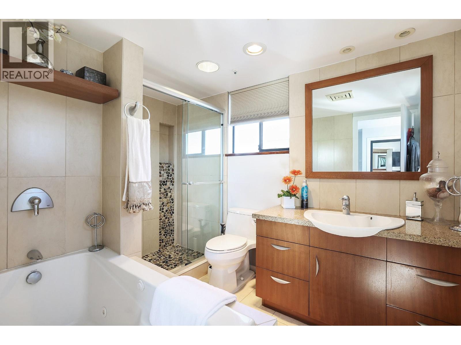 Ph 1268 W Broadway, Vancouver, British Columbia  V6H 1G6 - Photo 12 - R3054109