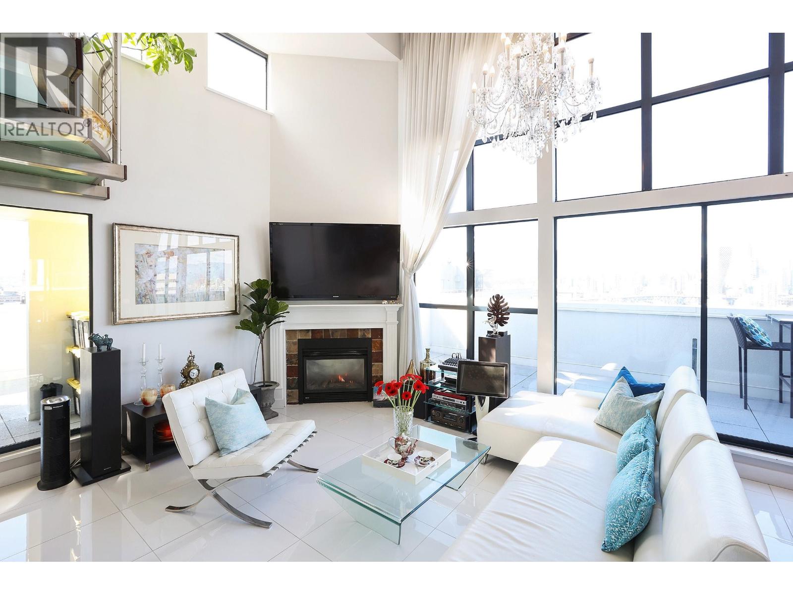 Ph 1268 W Broadway, Vancouver, British Columbia  V6H 1G6 - Photo 3 - R3054109