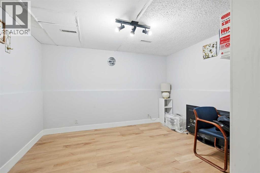 42, 3200 60 Street Ne, Calgary, Alberta  T1Y 4K8 - Photo 27 - A2279965