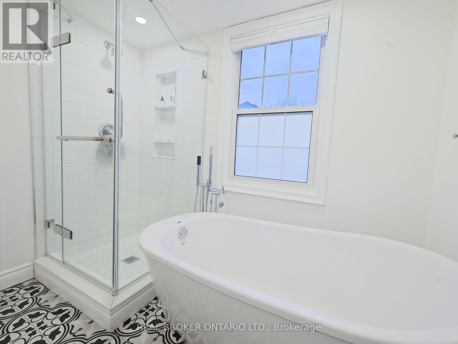 22 - 2390 Woodward Avenue, Burlington, Ontario  L7R 1T9 - Photo 20 - W12706862