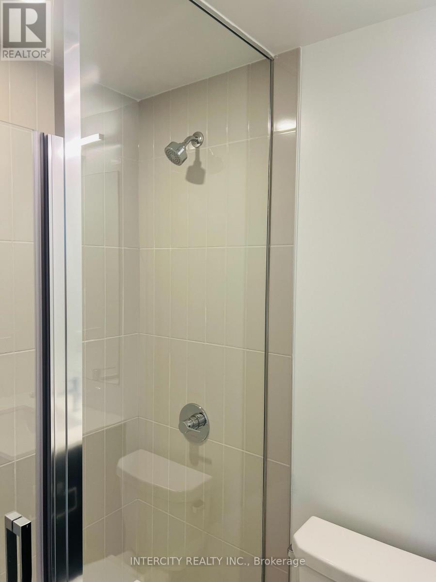 716 - 15 Skyridge Drive, Brampton, Ontario  L6P 4S3 - Photo 3 - W12706870