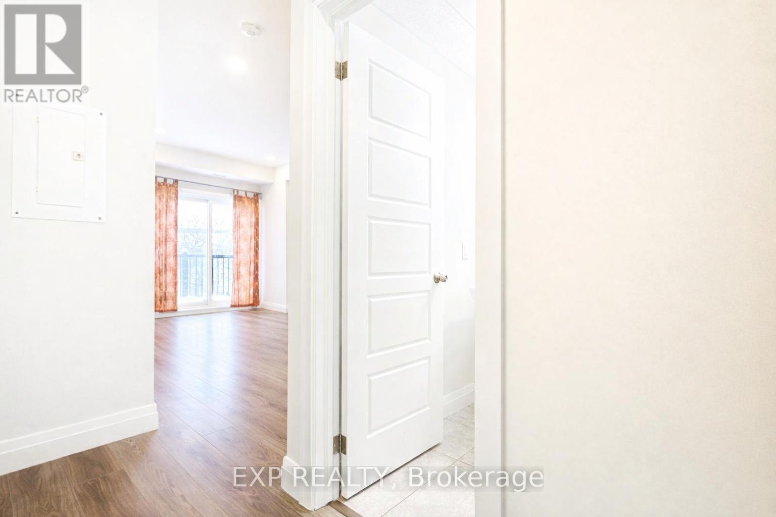 10 - 600 Victoria Street S, Kitchener, Ontario  N2M 0C3 - Photo 4 - X12706854