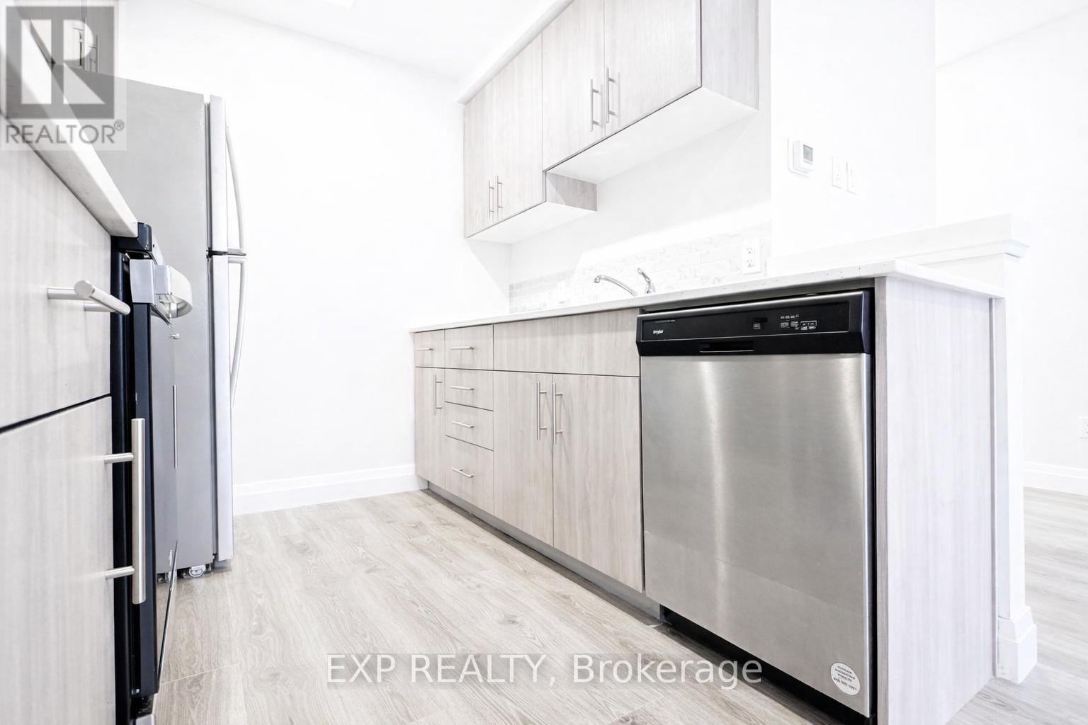 10 - 600 Victoria Street S, Kitchener, Ontario  N2M 0C3 - Photo 9 - X12706854