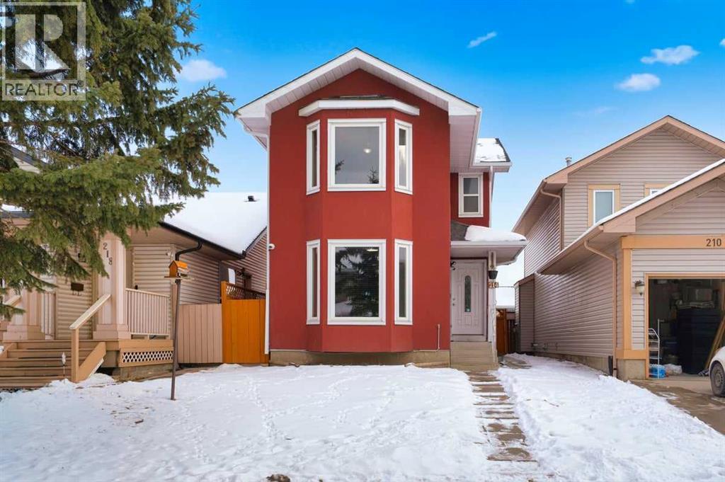 214 Martinwood Place Ne, Calgary, Alberta  T3J 3H6 - Photo 2 - A2274044