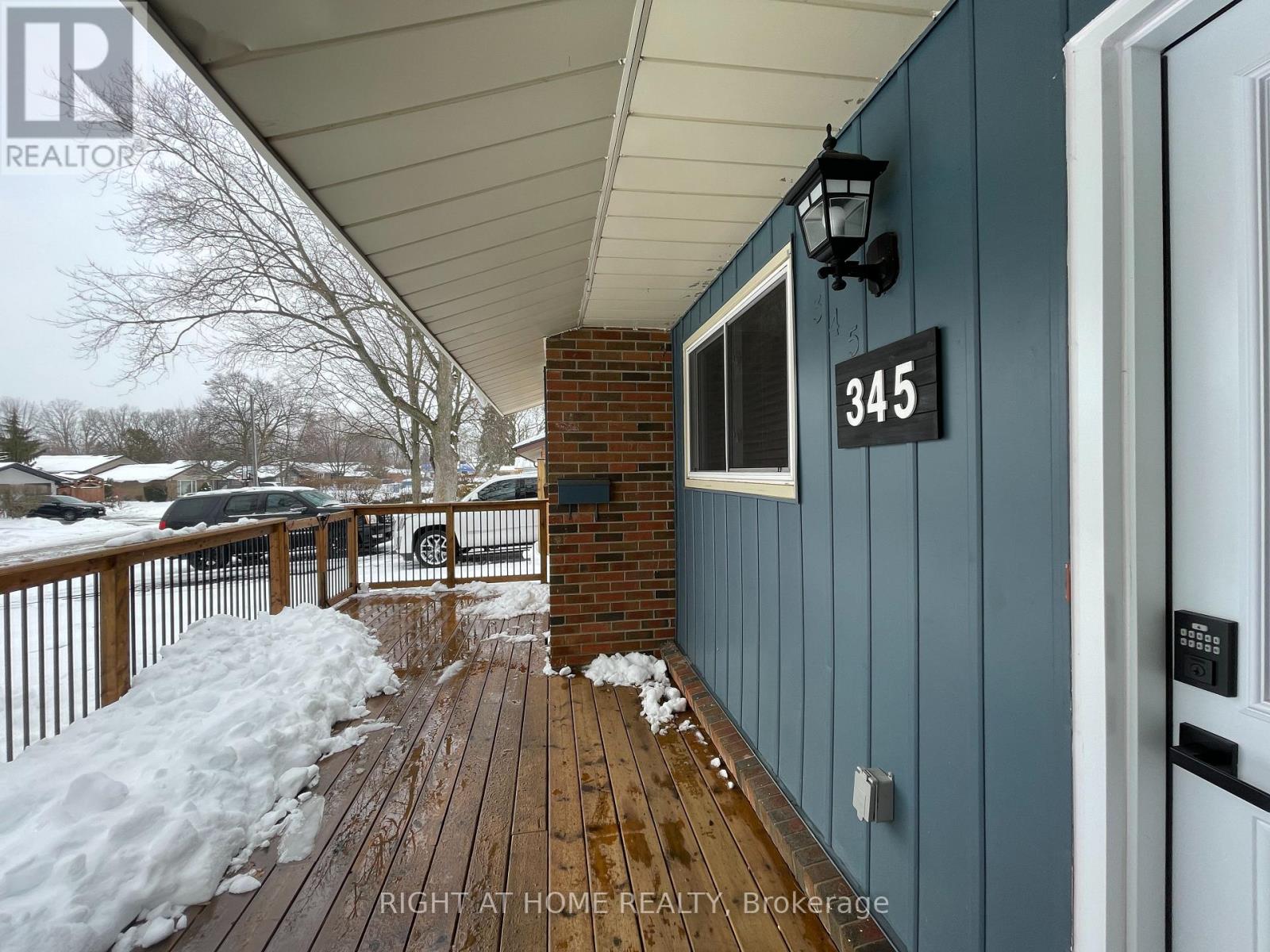 345 Maplewood Crescent, Milton, Ontario  L9T 2G1 - Photo 2 - W12705780