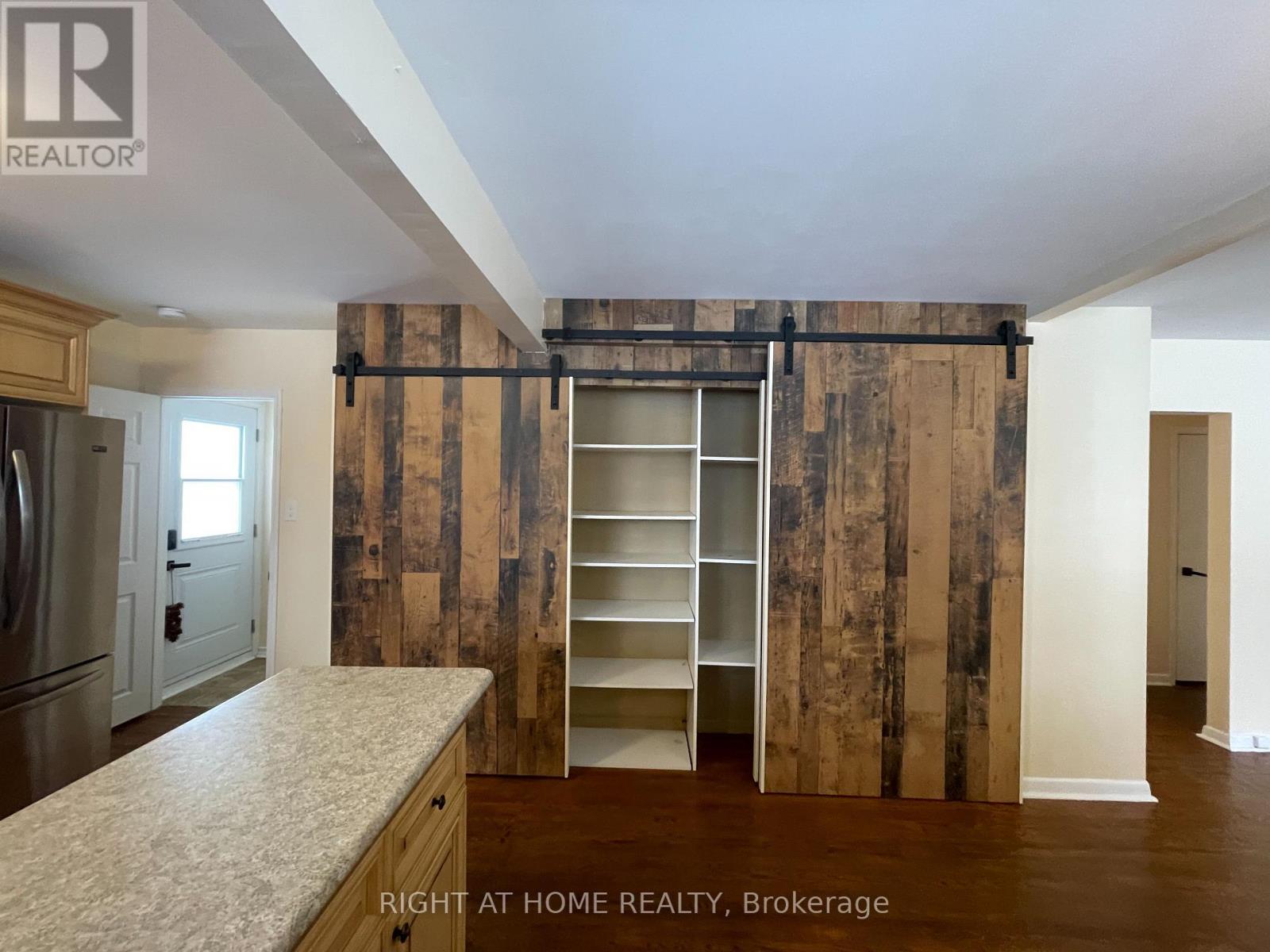 345 Maplewood Crescent, Milton, Ontario  L9T 2G1 - Photo 11 - W12705780