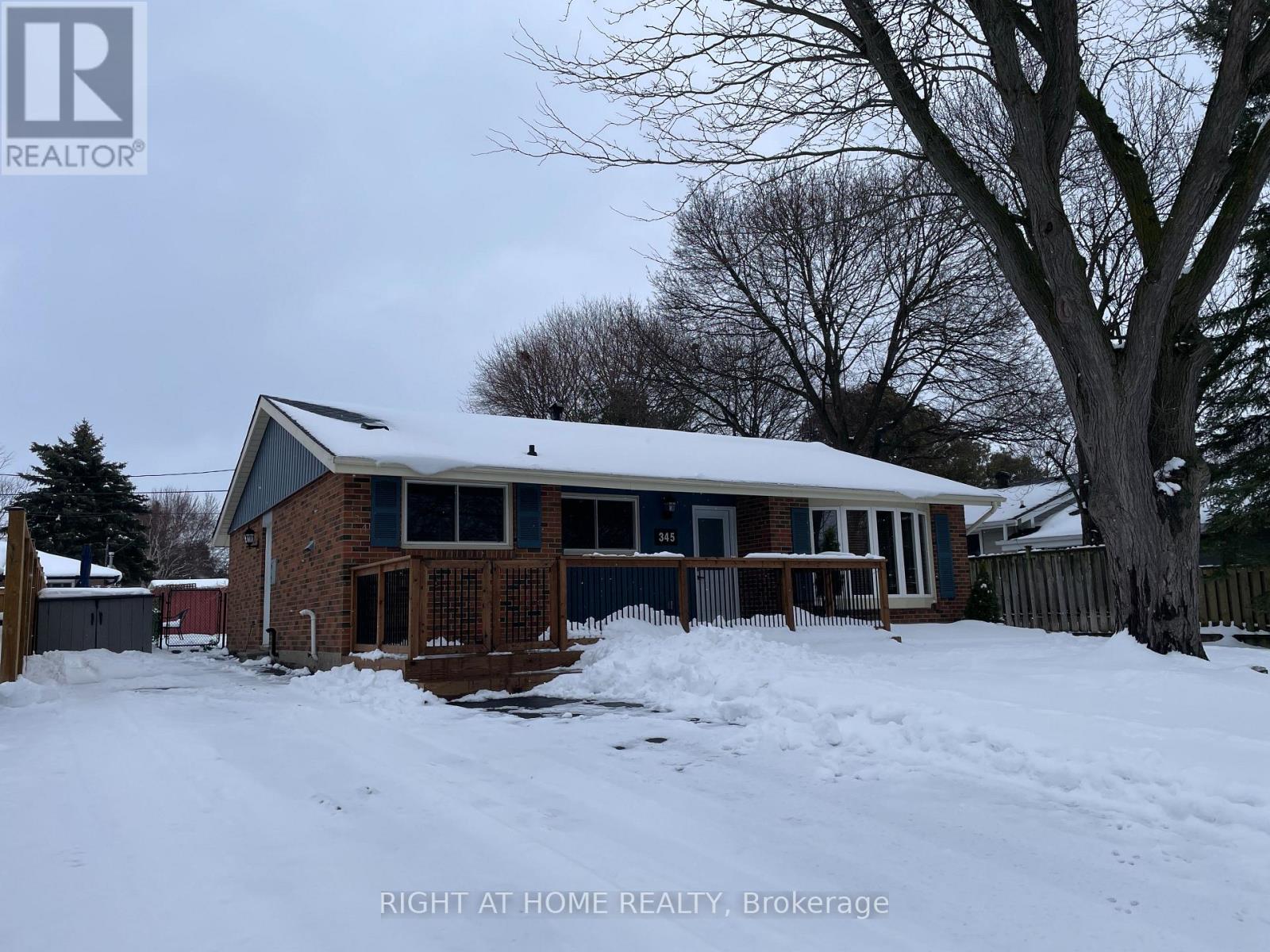 345 MAPLEWOOD CRESCENT, Milton, Ontario