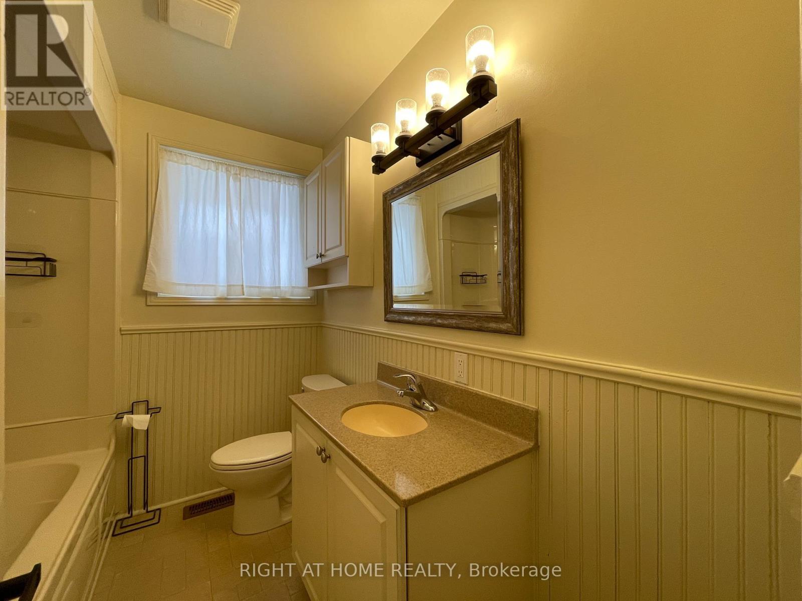 345 Maplewood Crescent, Milton, Ontario  L9T 2G1 - Photo 21 - W12705780