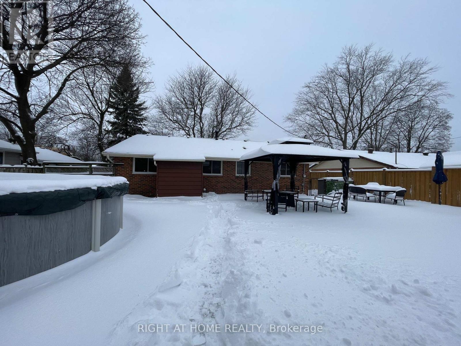 345 Maplewood Crescent, Milton, Ontario  L9T 2G1 - Photo 32 - W12705780