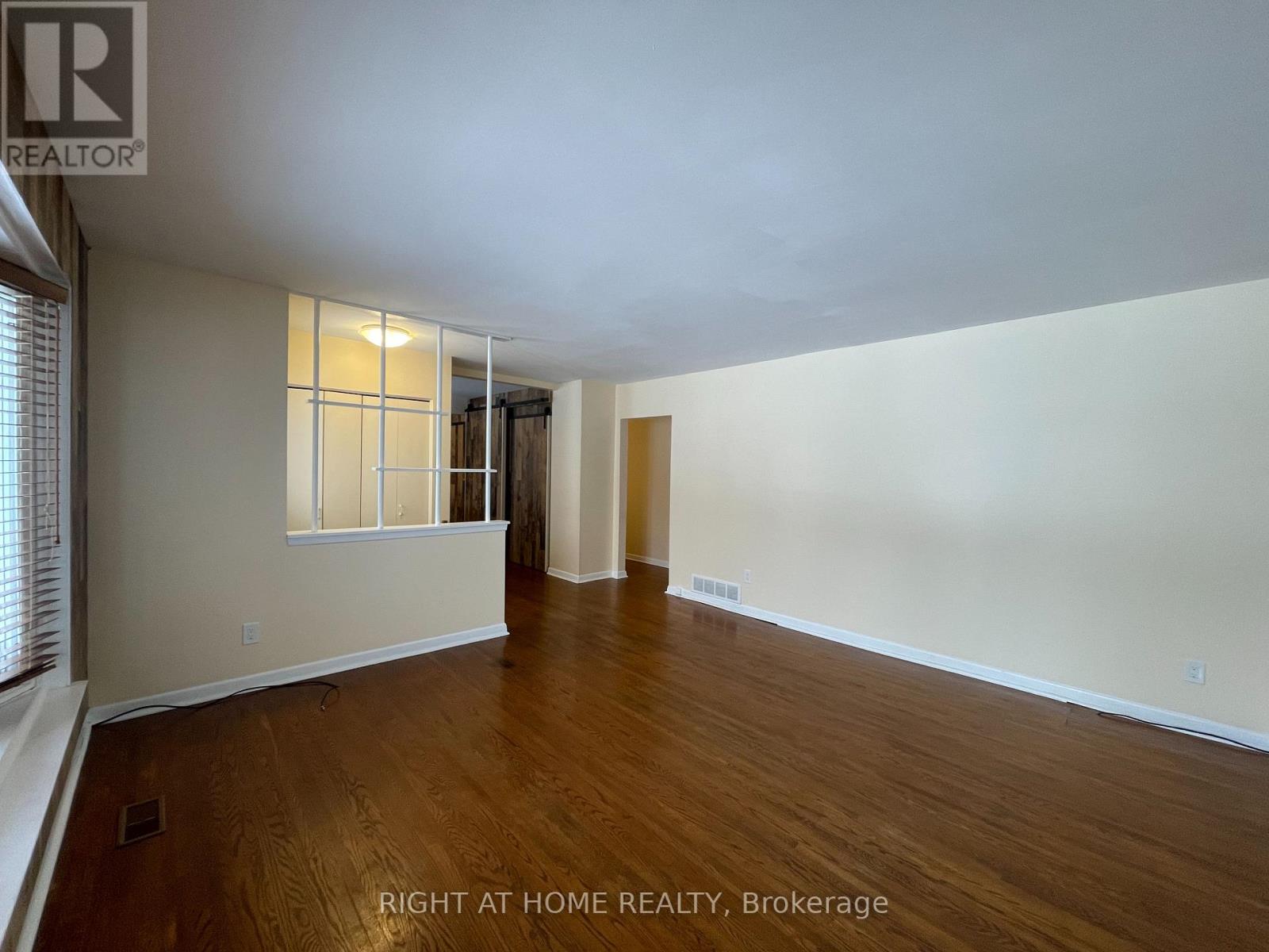 345 Maplewood Crescent, Milton, Ontario  L9T 2G1 - Photo 6 - W12705780