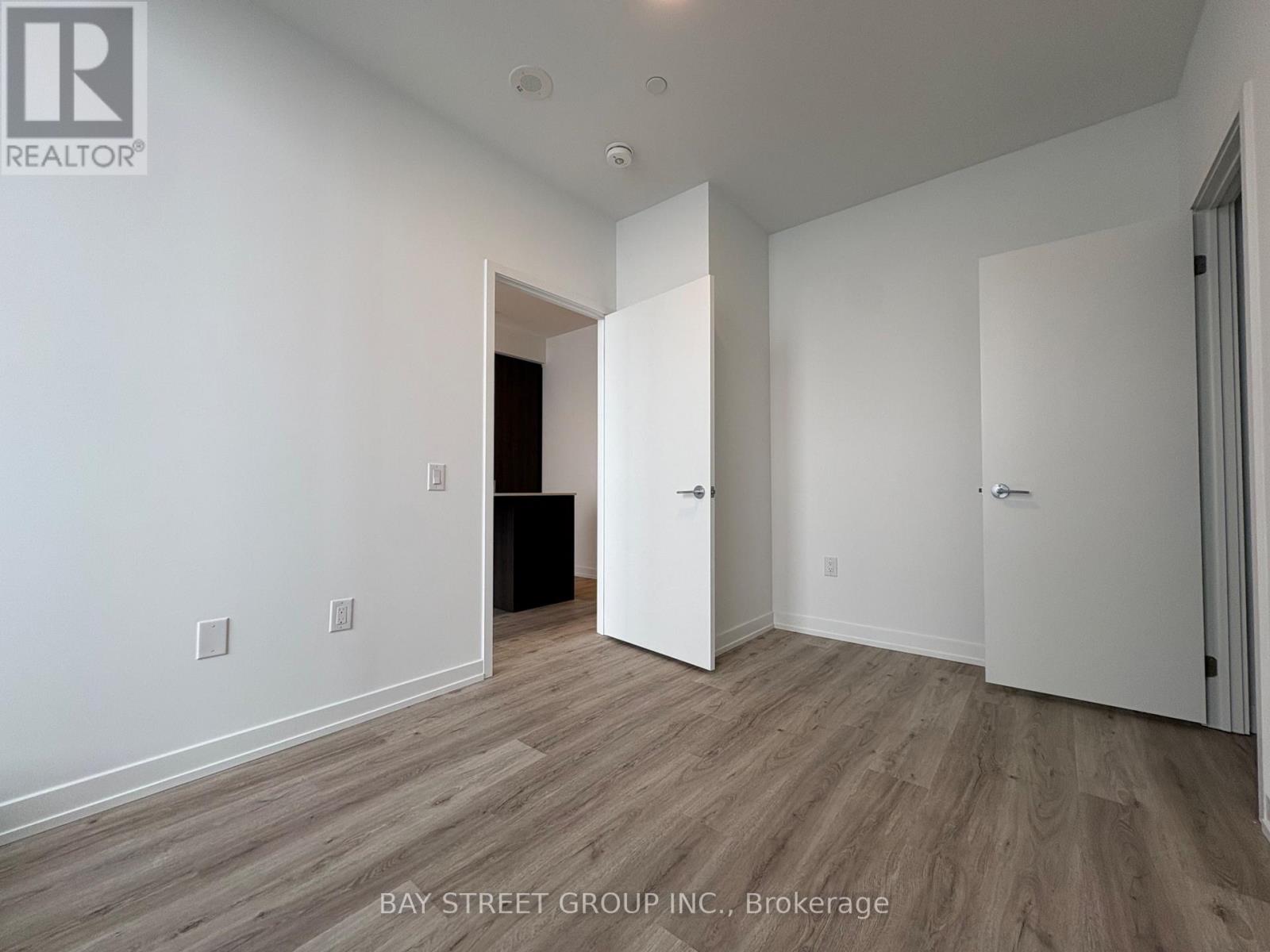 4801 - 395 Square One Drive, Mississauga, Ontario  L5B 0P6 - Photo 11 - W12706878