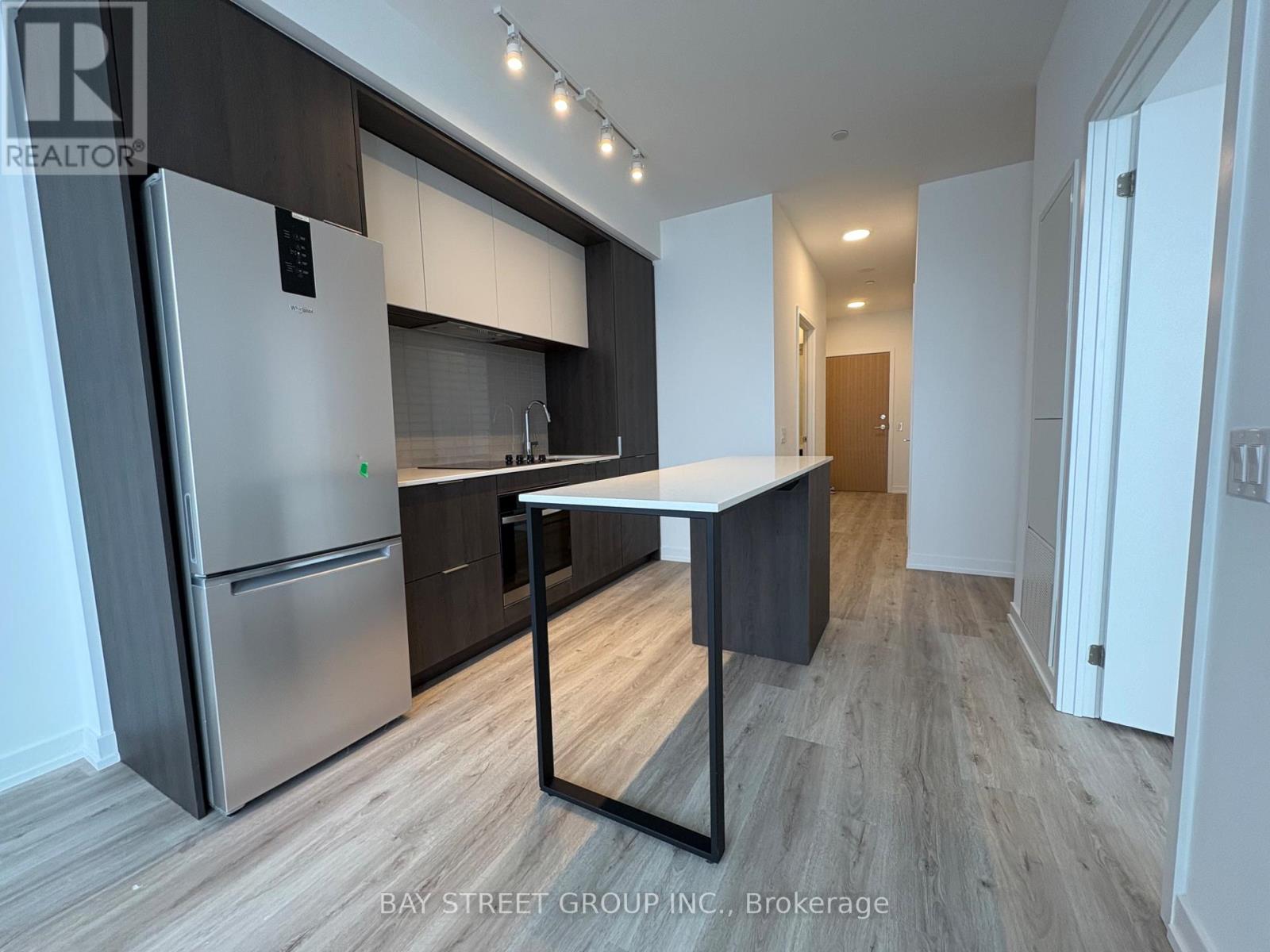 4801 - 395 Square One Drive, Mississauga, Ontario  L5B 0P6 - Photo 4 - W12706878