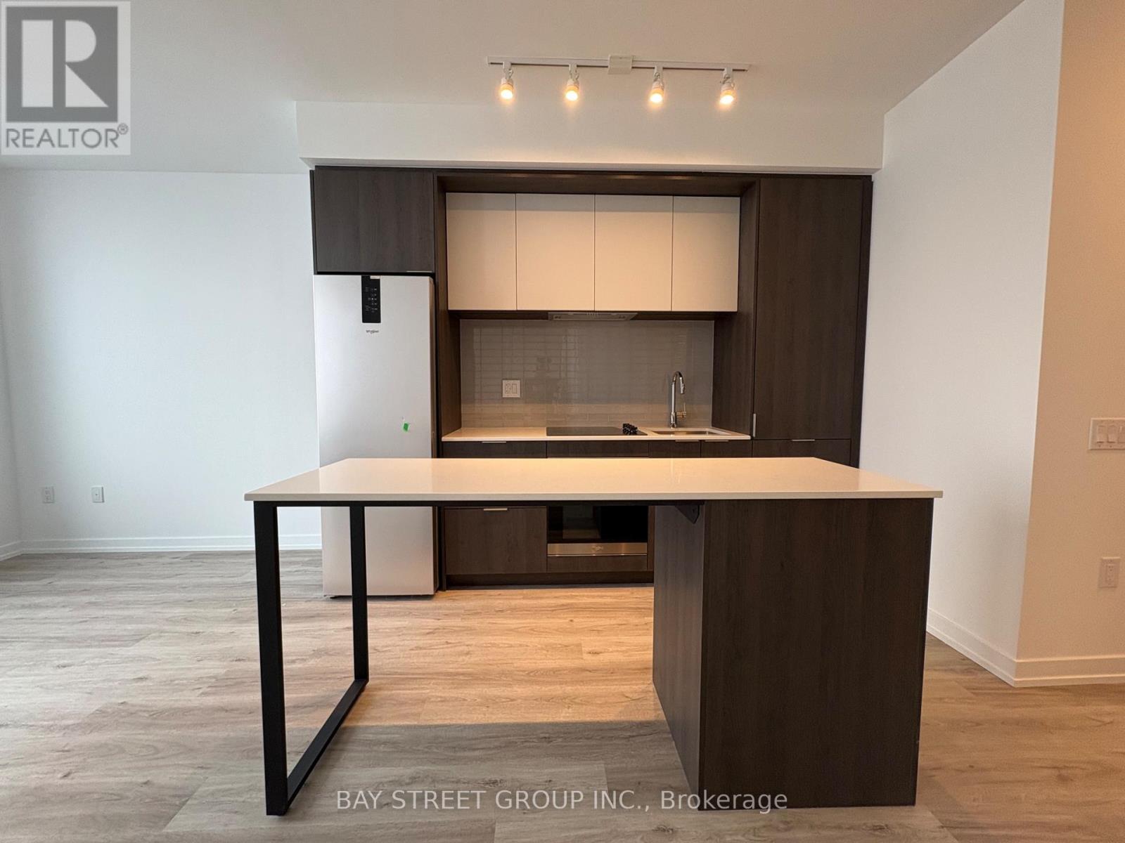 4801 - 395 Square One Drive, Mississauga, Ontario  L5B 0P6 - Photo 7 - W12706878