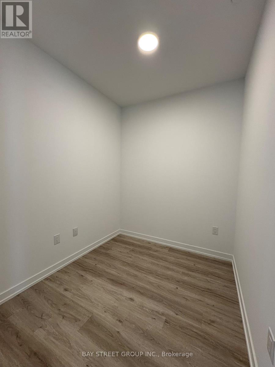 4801 - 395 Square One Drive, Mississauga, Ontario  L5B 0P6 - Photo 8 - W12706878