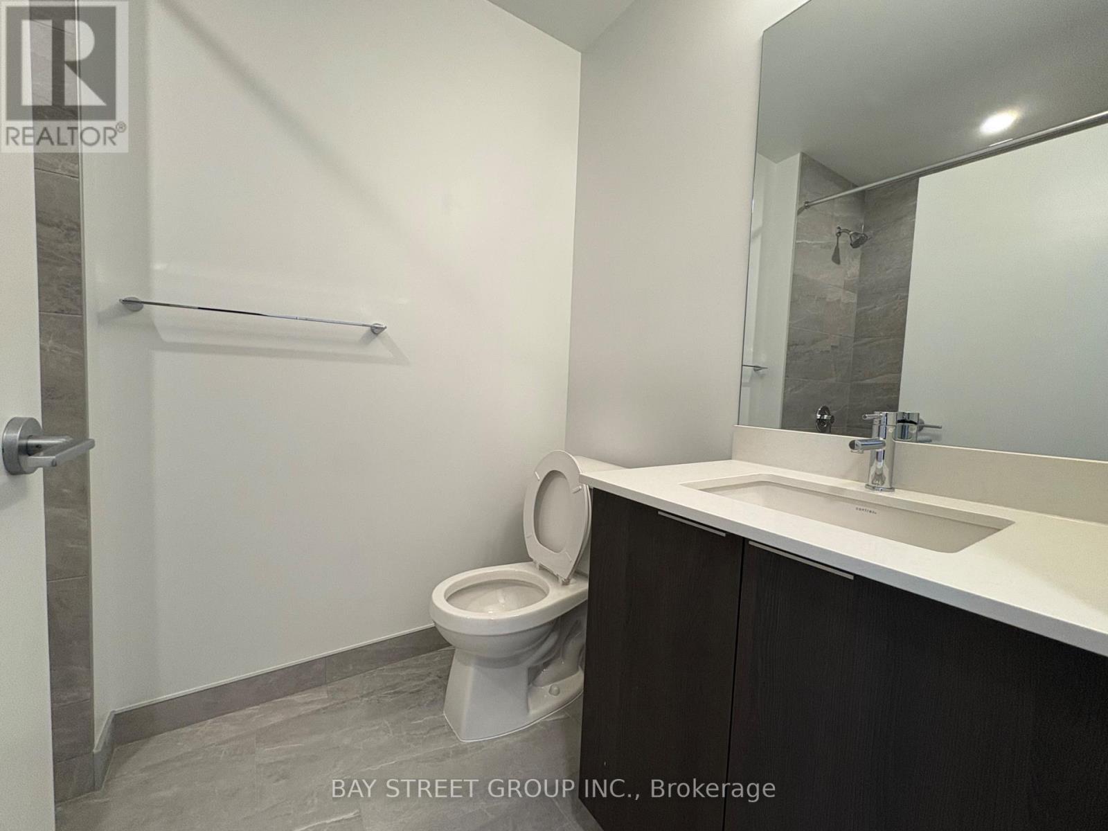 4801 - 395 Square One Drive, Mississauga, Ontario  L5B 0P6 - Photo 9 - W12706878