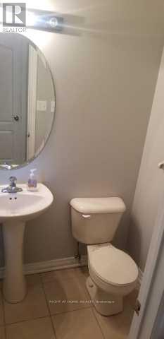 Main Unit - 446 Pettite Trail W, Milton, Ontario  L9T 6W8 - Photo 11 - W12658830