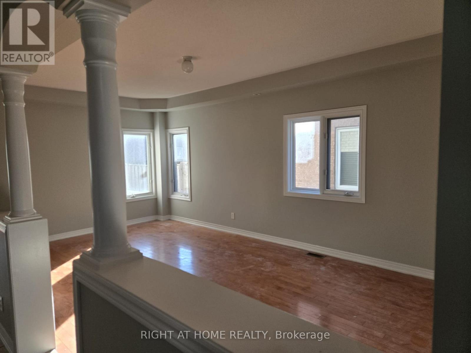 Main Unit - 446 Pettite Trail W, Milton, Ontario  L9T 6W8 - Photo 7 - W12658830