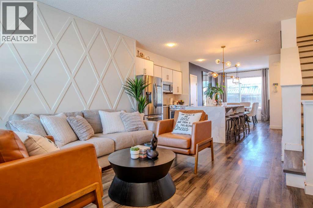 9021 46 Street Ne, Calgary, Alberta  T3J 0Y9 - Photo 3 - A2275311