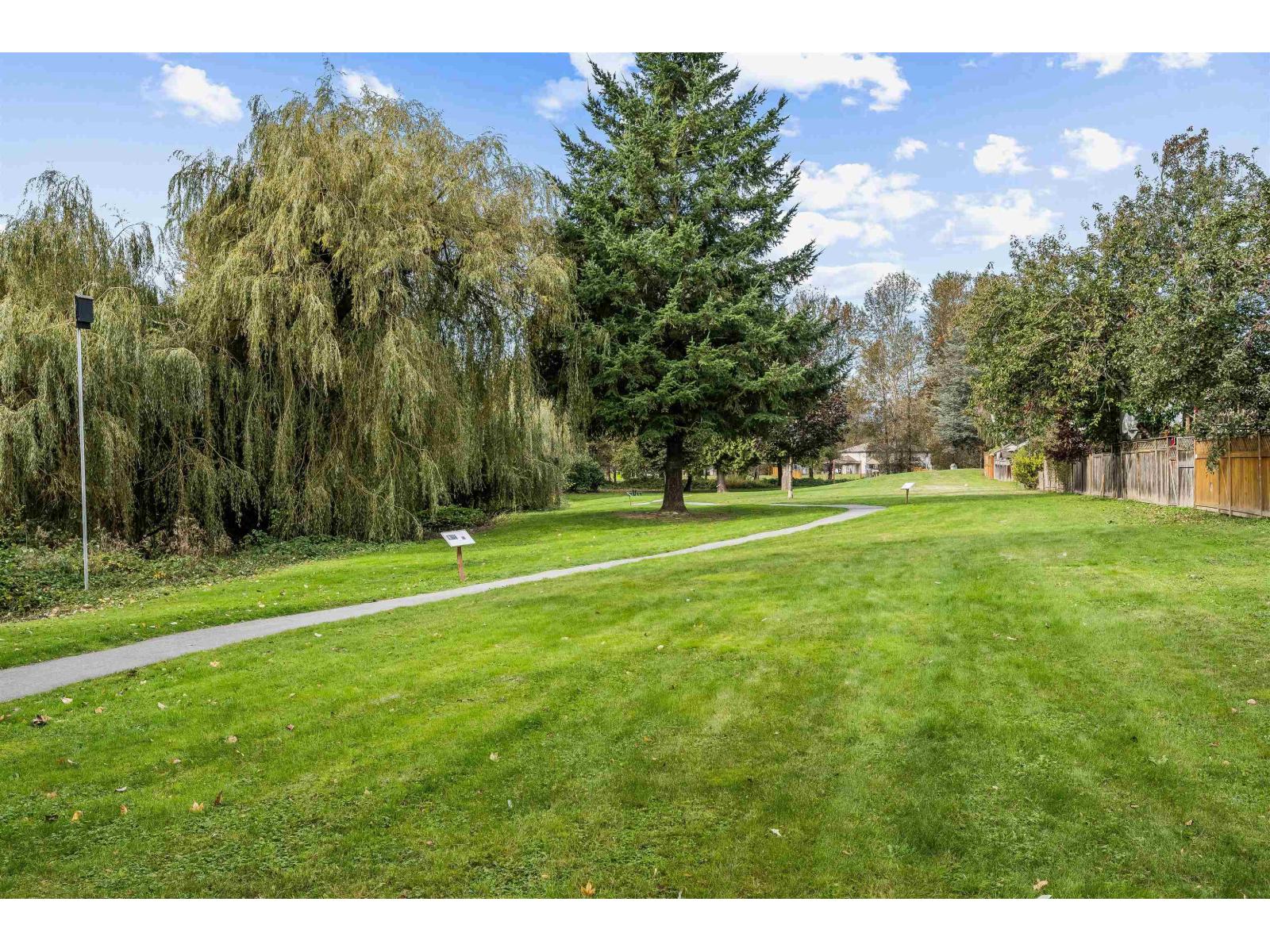 8542 Mccutcheon Avenue, Chilliwack Proper South, Chilliwack, British Columbia  V2P 7K7 - Photo 2 - R3076341