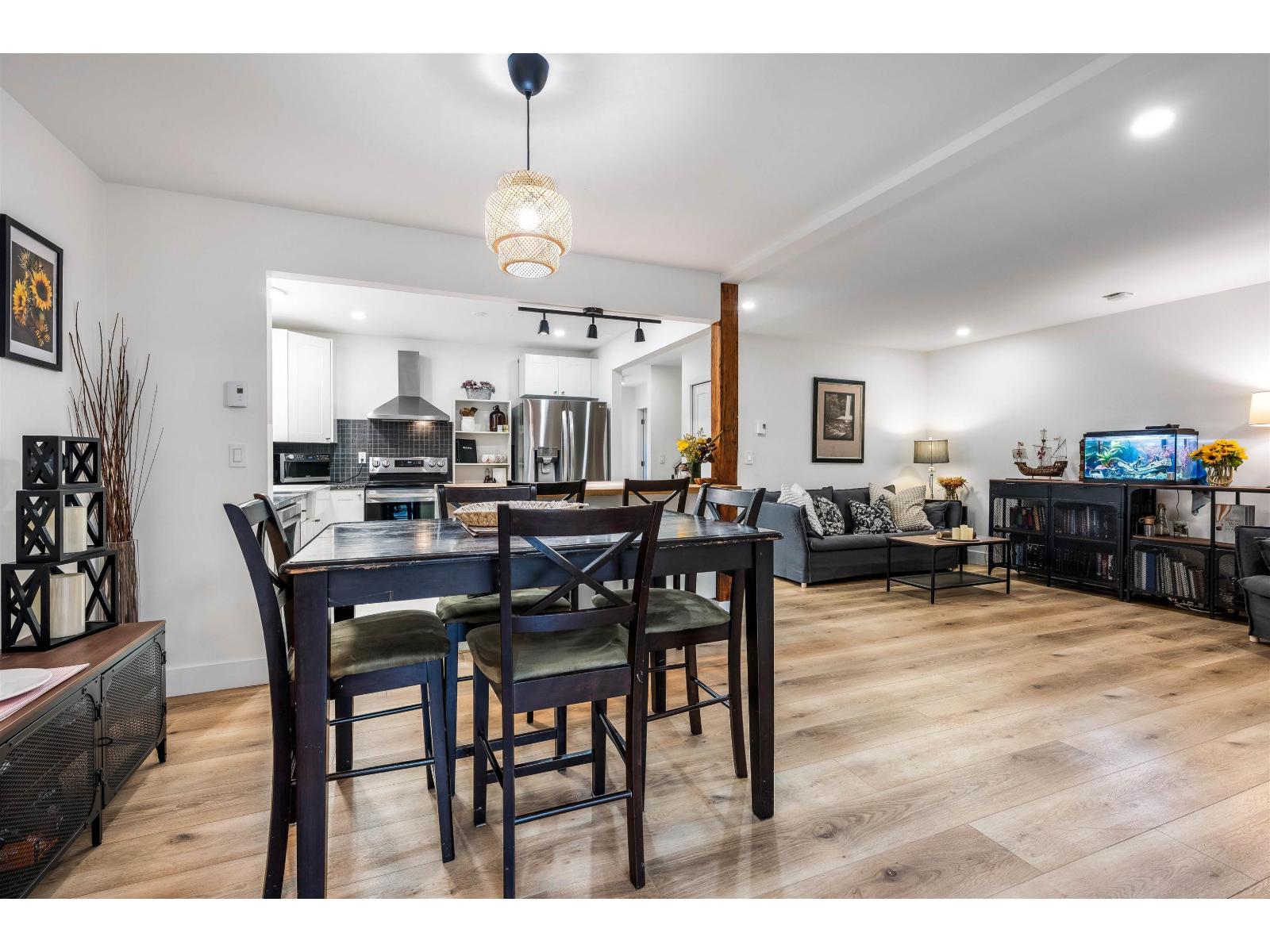 8542 Mccutcheon Avenue, Chilliwack Proper South, Chilliwack, British Columbia  V2P 7K7 - Photo 12 - R3076341