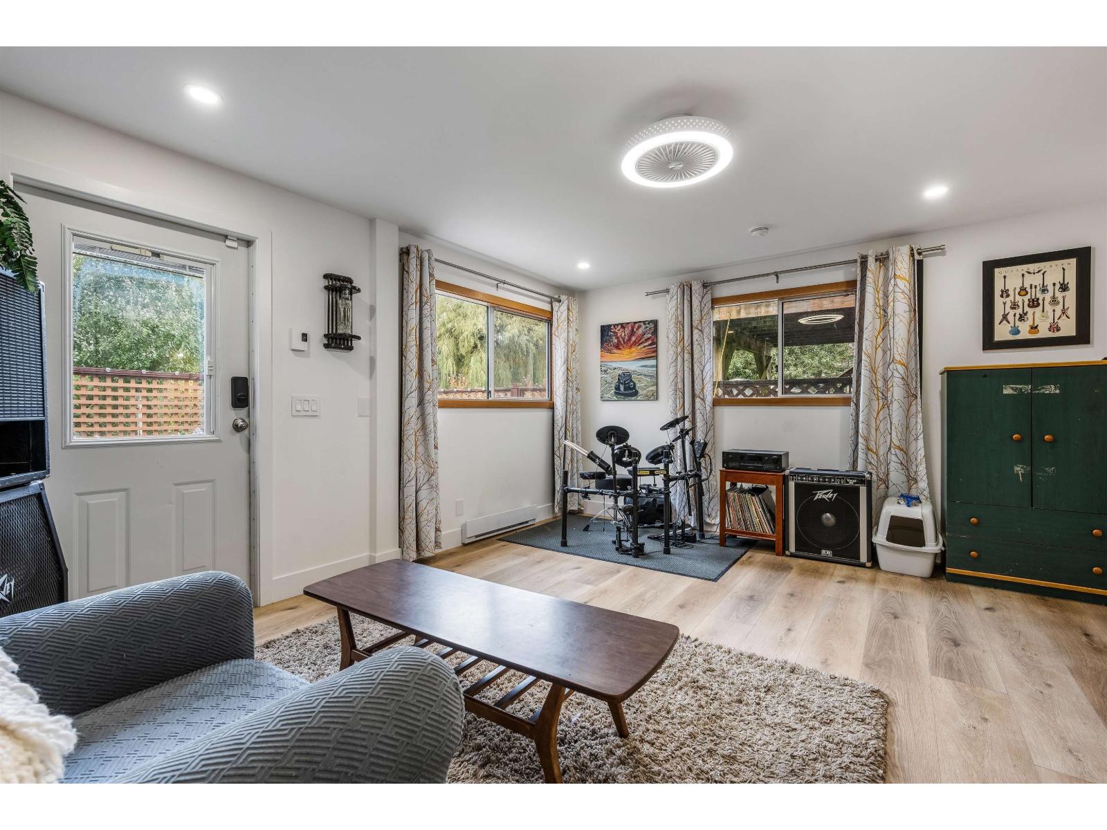 8542 Mccutcheon Avenue, Chilliwack Proper South, Chilliwack, British Columbia  V2P 7K7 - Photo 19 - R3076341