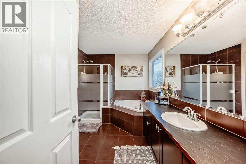 719 Panamount Boulevard Nw, Calgary, Alberta  T3K 0P7 - Photo 20 - A2279976