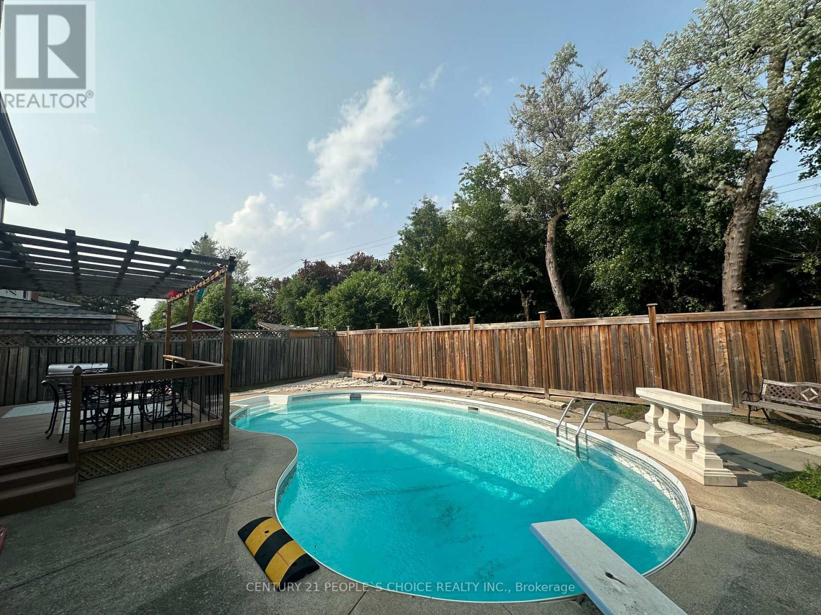 32 Madrid Crescent, Brampton, Ontario  L6S 2X4 - Photo 49 - W12659346