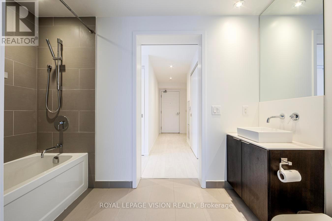 2401 - 159 Dundas Street E, Toronto, Ontario  M5B 1E4 - Photo 12 - C12706896