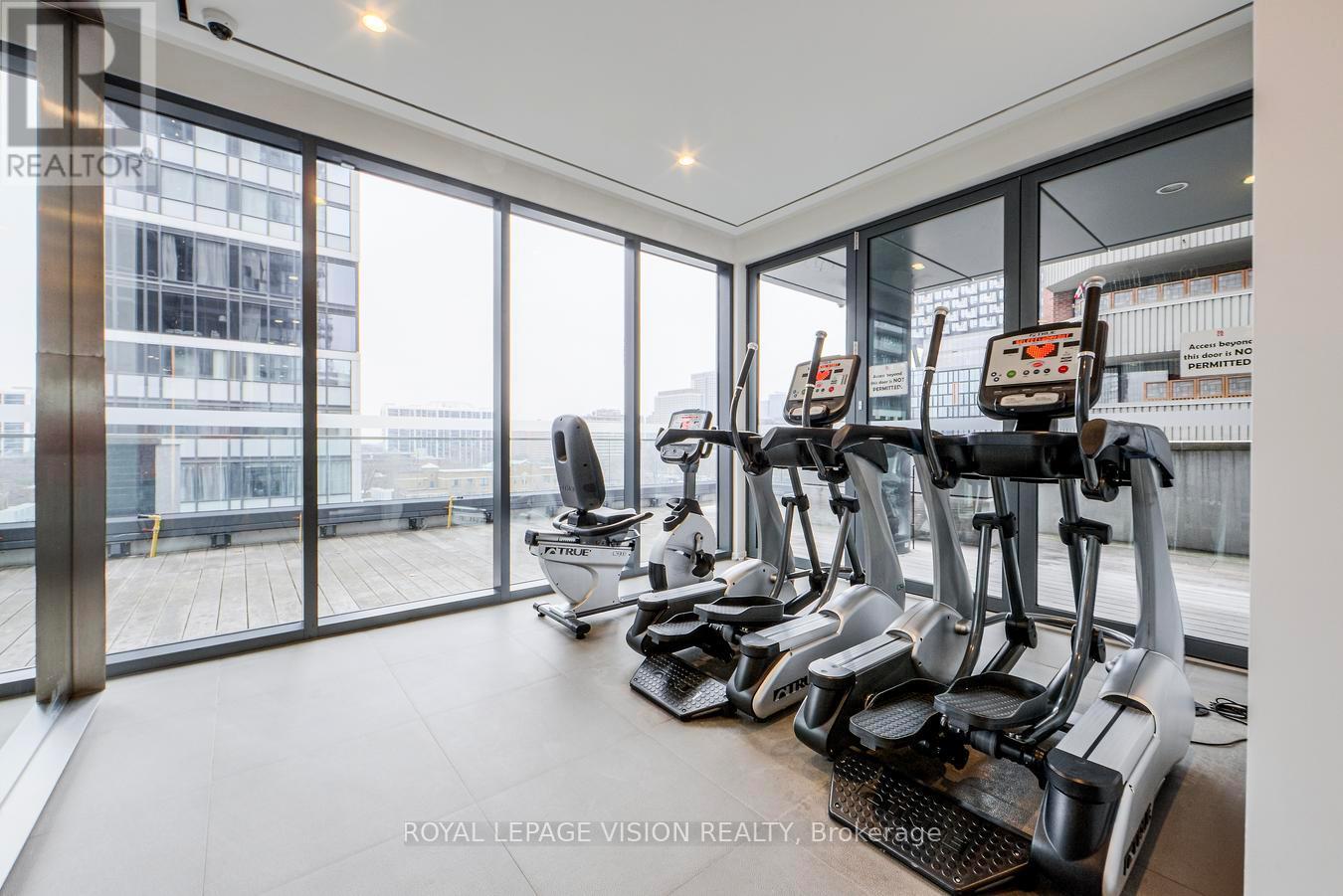 2401 - 159 Dundas Street E, Toronto, Ontario  M5B 1E4 - Photo 18 - C12706896