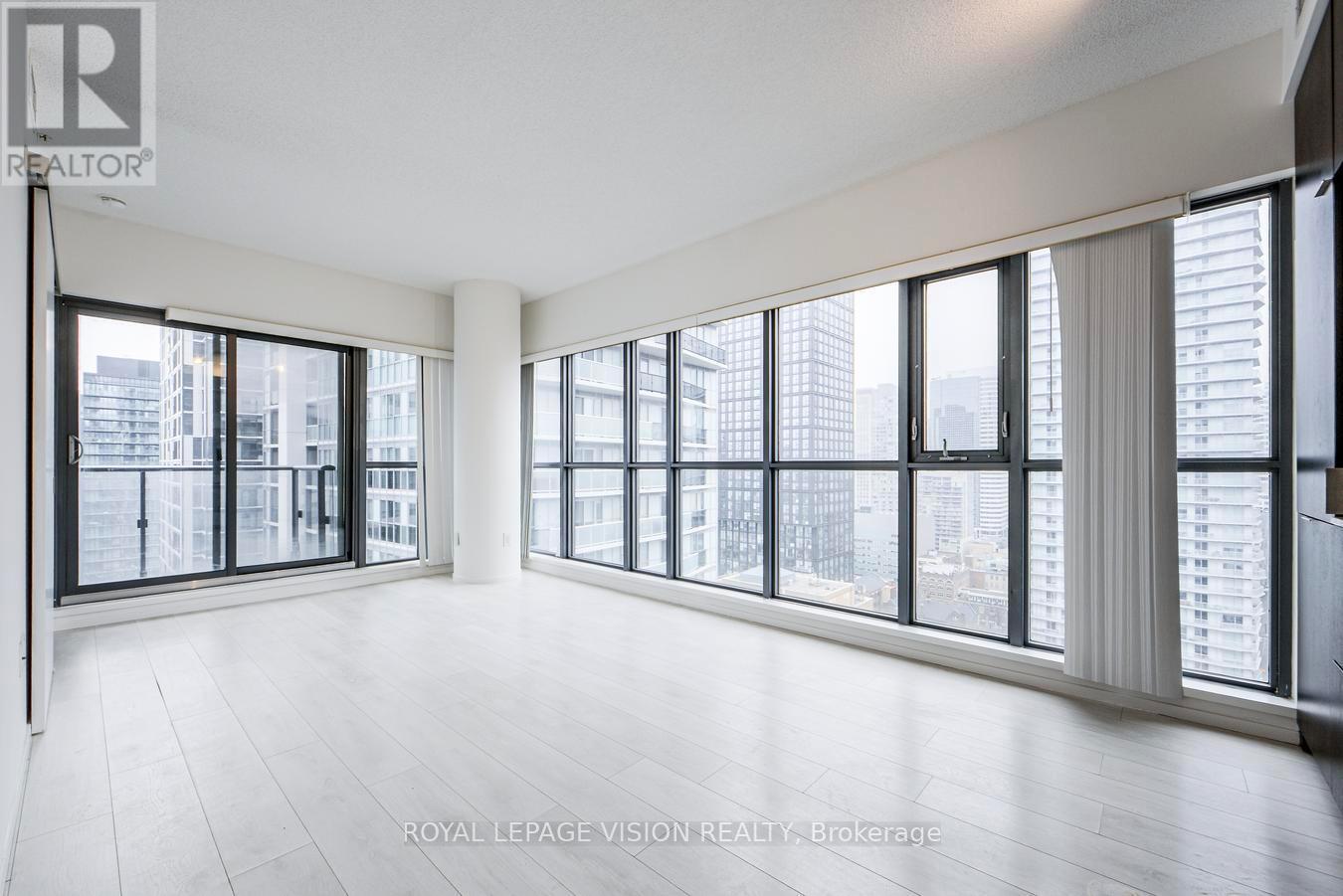 2401 - 159 Dundas Street E, Toronto, Ontario  M5B 1E4 - Photo 6 - C12706896