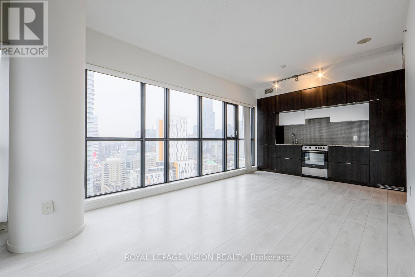 2401 - 159 Dundas Street E, Toronto, Ontario  M5B 1E4 - Photo 8 - C12706896