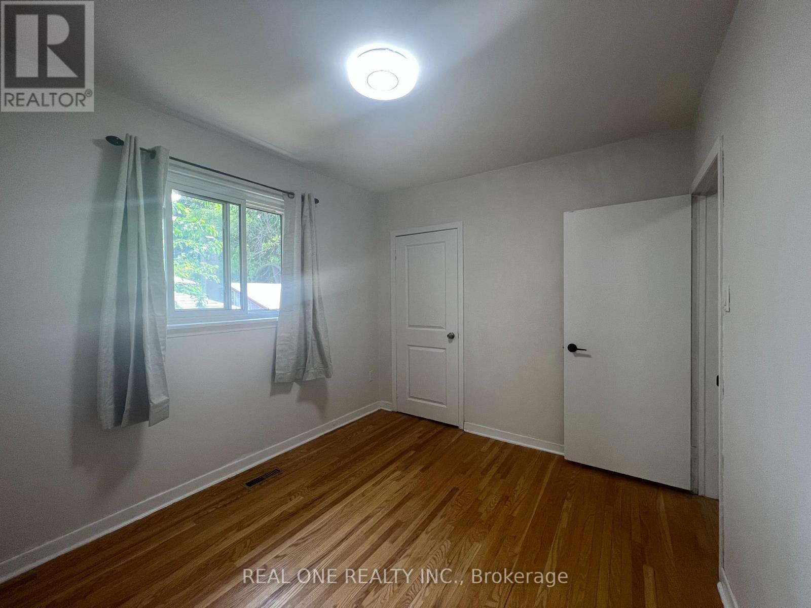 65 Dewlane Drive, Toronto, Ontario  M2R 2P9 - Photo 11 - C12706898