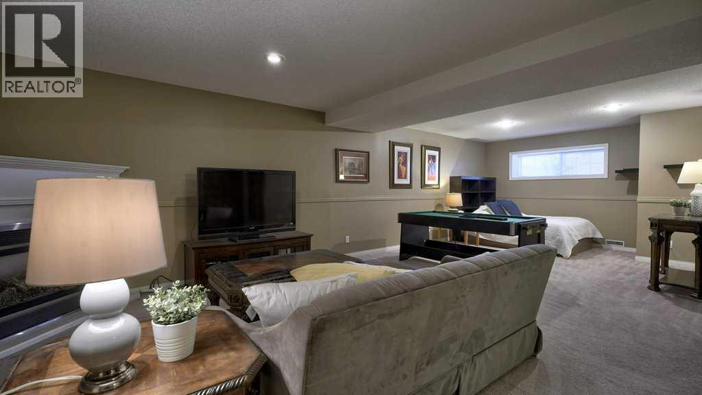 138 Sierra Morena Green Sw, Calgary, Alberta  T3H 3E4 - Photo 33 - A2268938